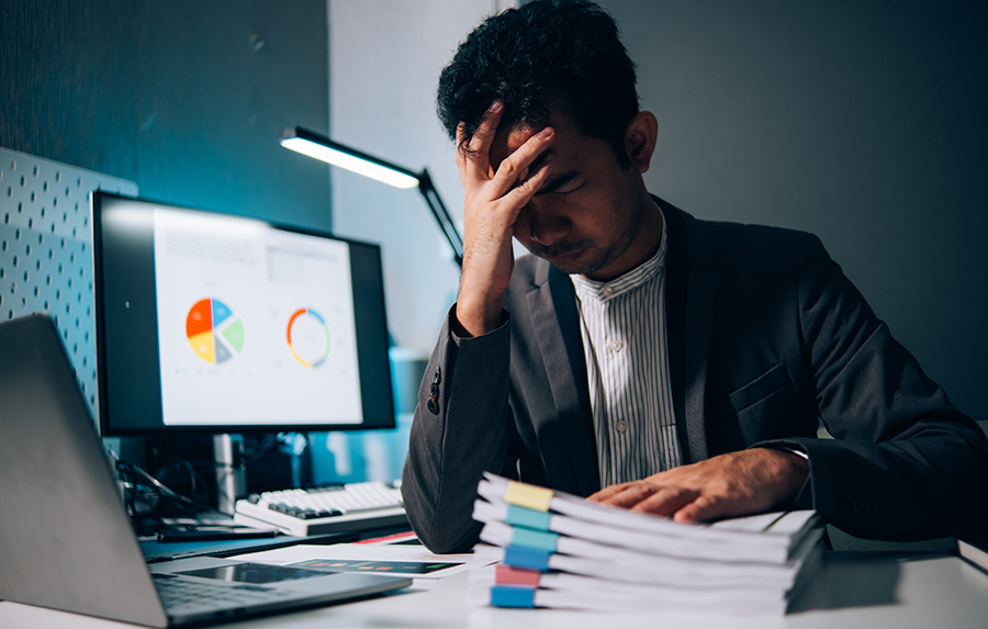 business leader overwhelmed by data business leader overwhelmed by data