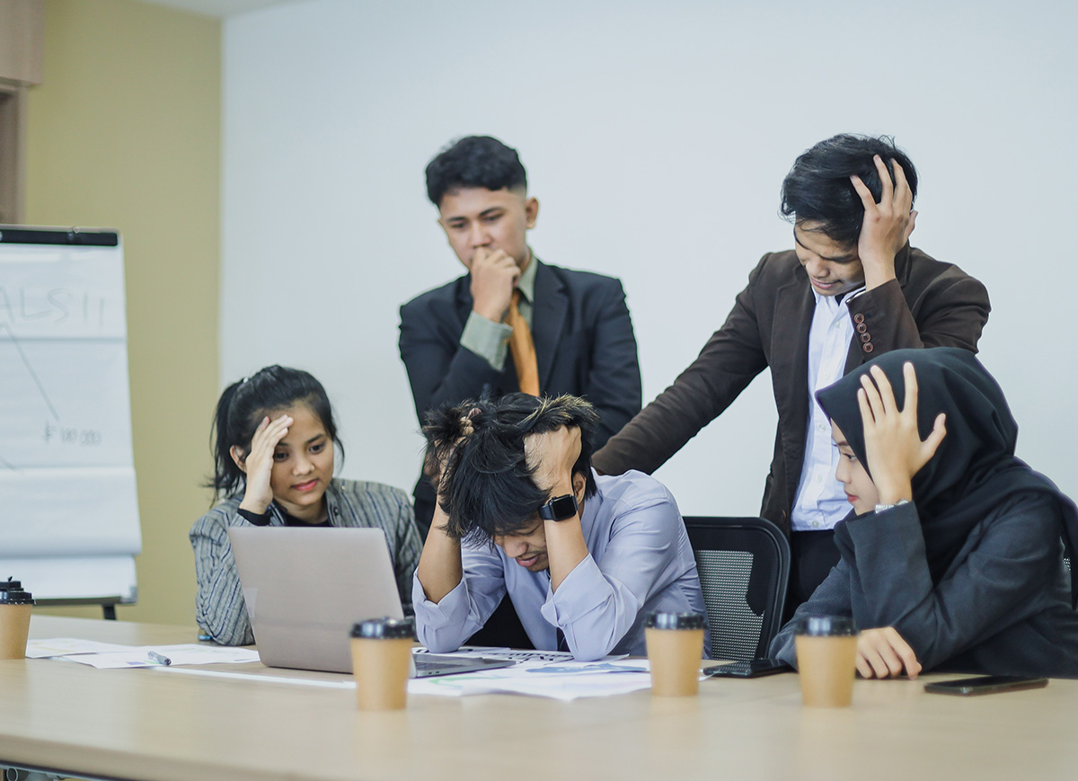 ffrustrated-upset-multiracial-business-team-people-2026-01-09-06-49-30-utc (1) frustrated-upset-multiracial-business-team-people-2026-01-09-06-49-30-utc